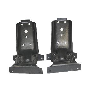 Кронштейн передней опоры