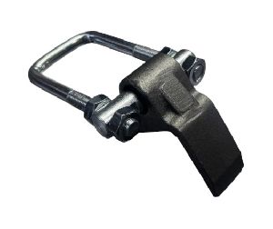 Скоба углового запора в сборе