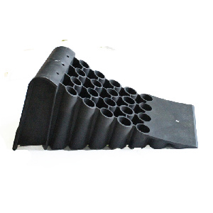 Башмак противооткатный (пластик черный) (НПО УРАЛ)