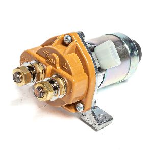 Выключатель массы  1402.3737 24В 50А 4326 (крышка текстолит) 5490