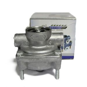 Клапан ускорительный