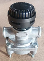 Клапан ускорительный с глушителем