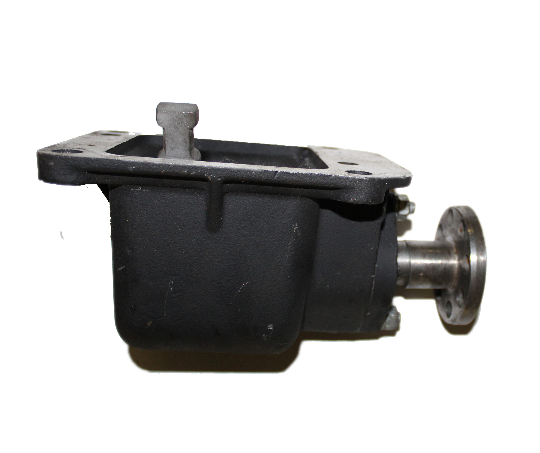 Опора рычага крышки КПП